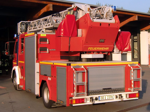 DLK 12-9 LF Rückansicht