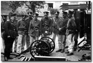 Gerätetraining am neuen Fahrzeug, um 1934