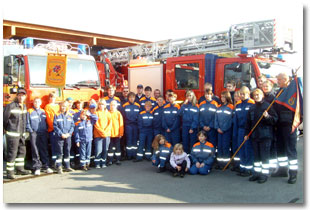 Viele Kontakte für junge Menschen