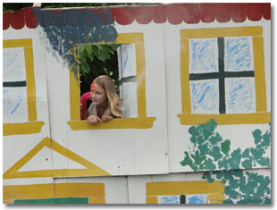 Eine Schulze schaut es dem brennenden Haus, Elbhangfest 2011